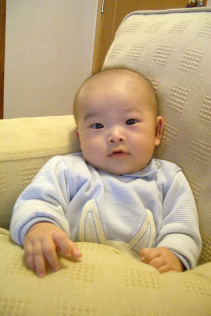 baby-2004-1202-004.jpg