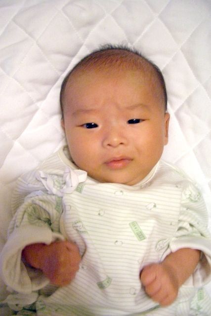 baby-2004-0916-001.jpg