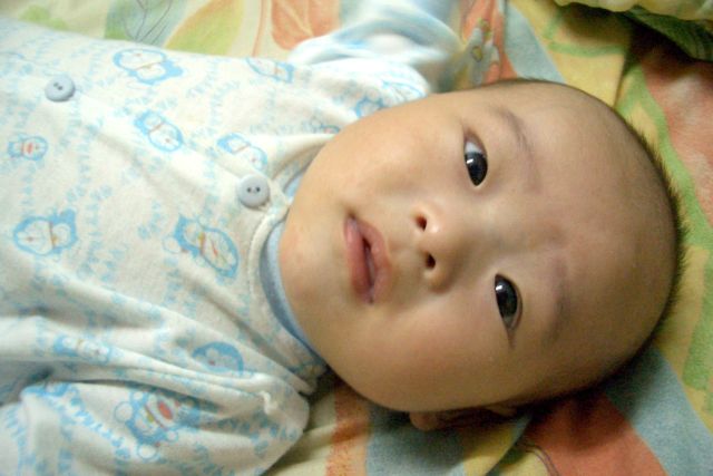 baby-2004-1027-001.jpg