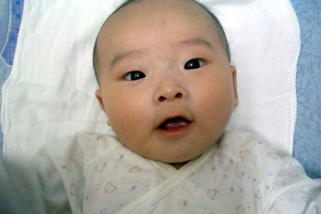 baby-2004-1104-005.jpg