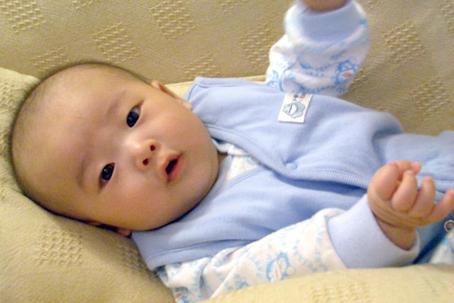baby-2004-1105-001.jpg